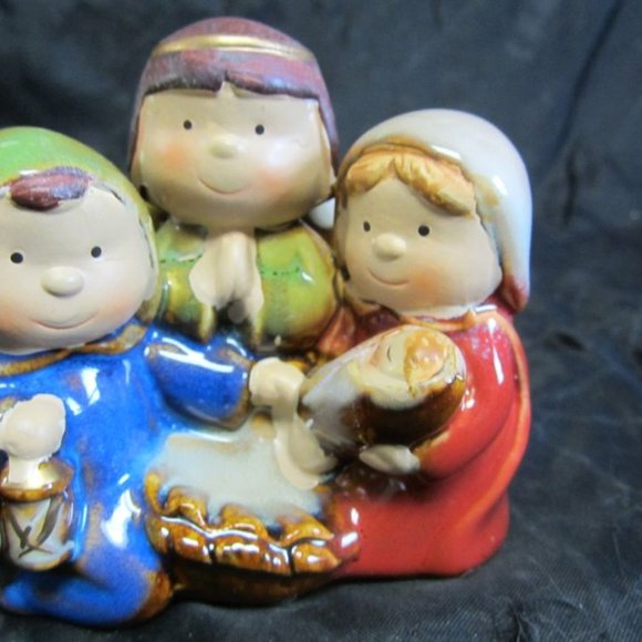 VINTAGE 90'S ALL IN ONE CERAMIC NATIVITY W/4 FIGURES, SET OF 2 - Picture 5 of 6